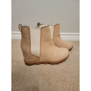 Sorel Joan of the Arctic Chelsea Wedge Heel Lined Boots Booties Beige Womens 8